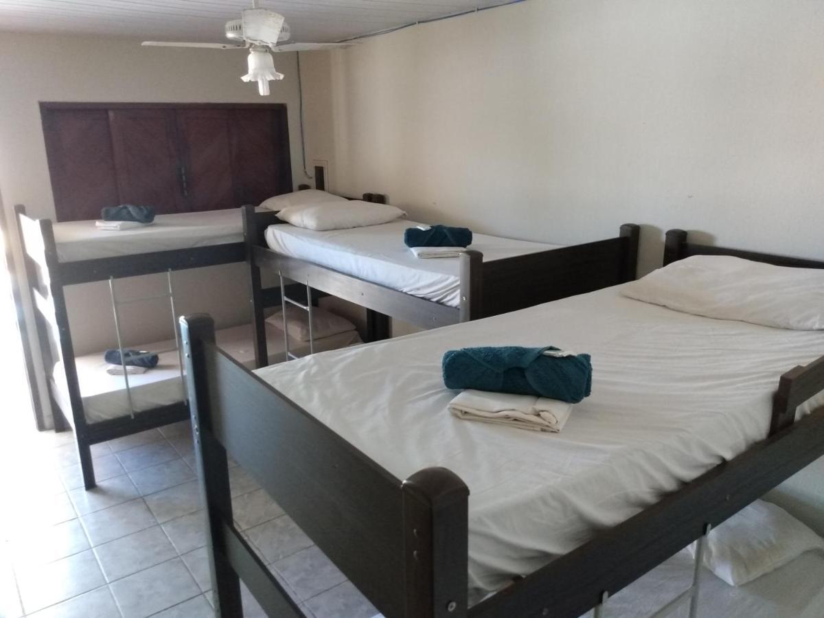 Palawan Hostel Порту-де-Галиньяш Экстерьер фото